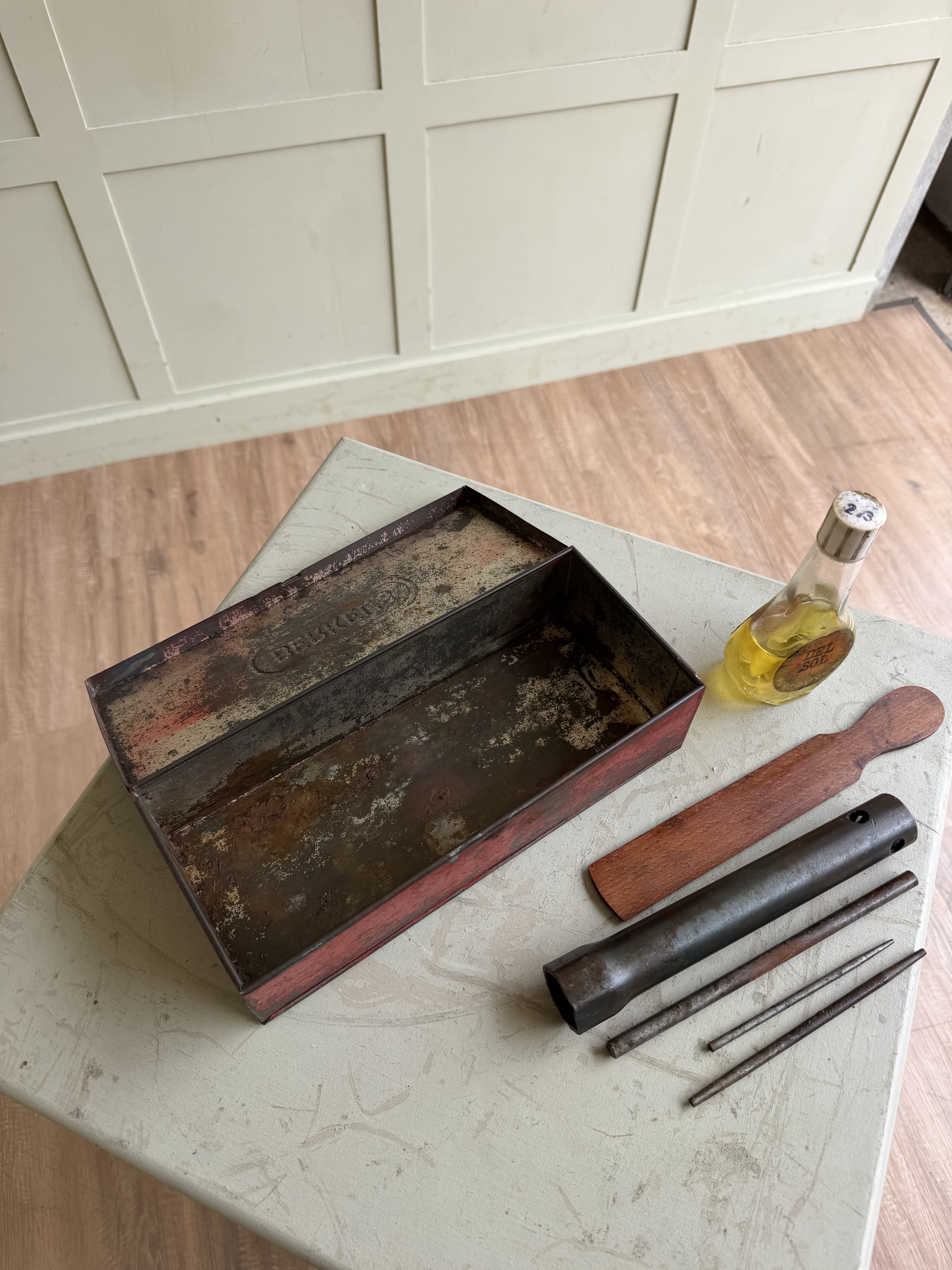 Reclaimed metal berkel tool box