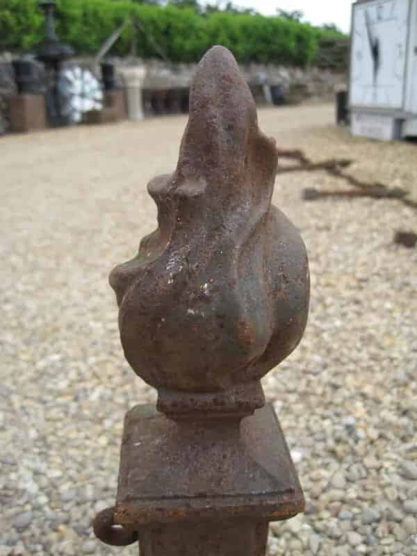 Original Victorian Wall Top Cast Iron Post and Chain Railings