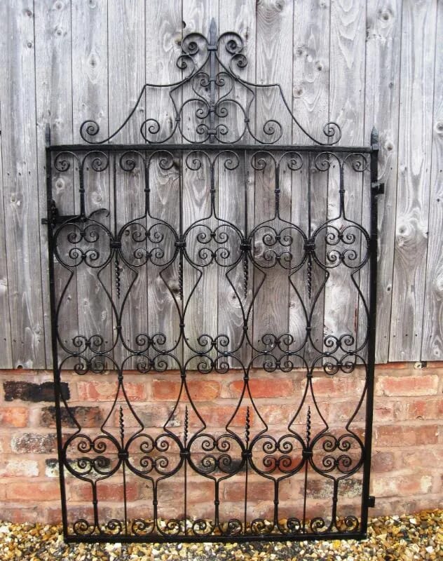 Victorian Wrought Iron Pedestrian Gate with all fixings - 4709