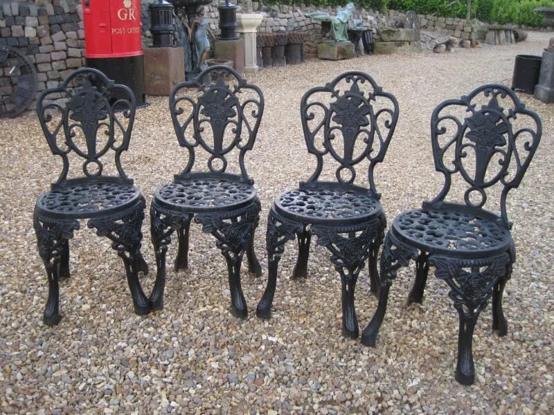 Set of 4 Vintage Salvaged Cast Iron Garden Chairs - 5111