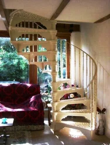 Large Reclaimed Cast Iron Spiral Staircase - 5260