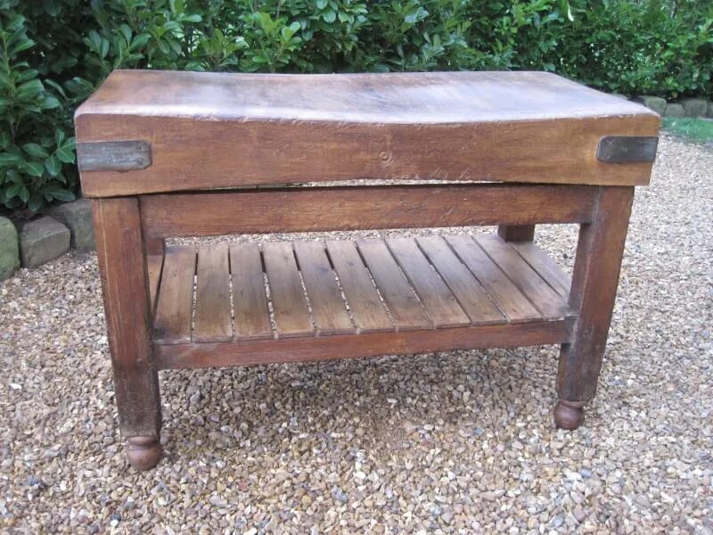An Antique Kitchen Butchers Block - 5264