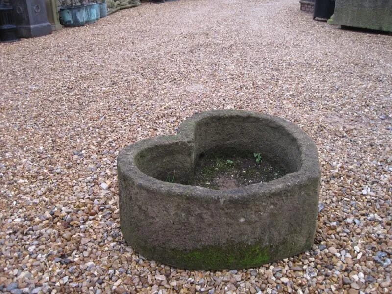 A Antique Heart Shaped Garden Trough - 5337