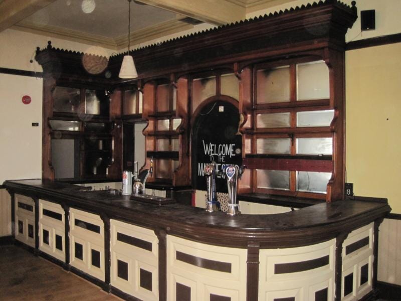 Antique Pub Bar Fittings, Bar Back and Entrance - 5320