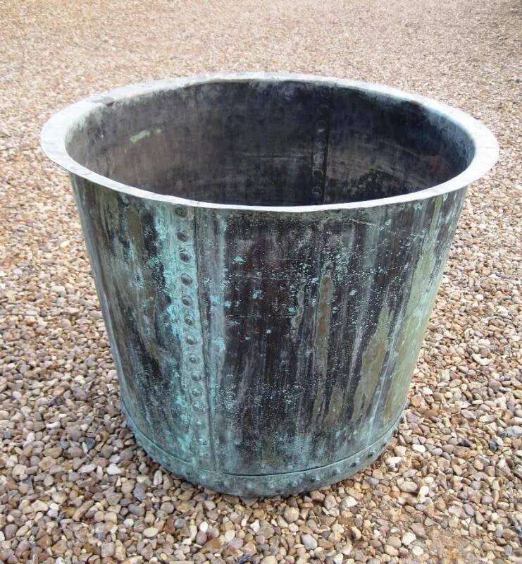 An Antique Copper Garden Plant Pot - 5360