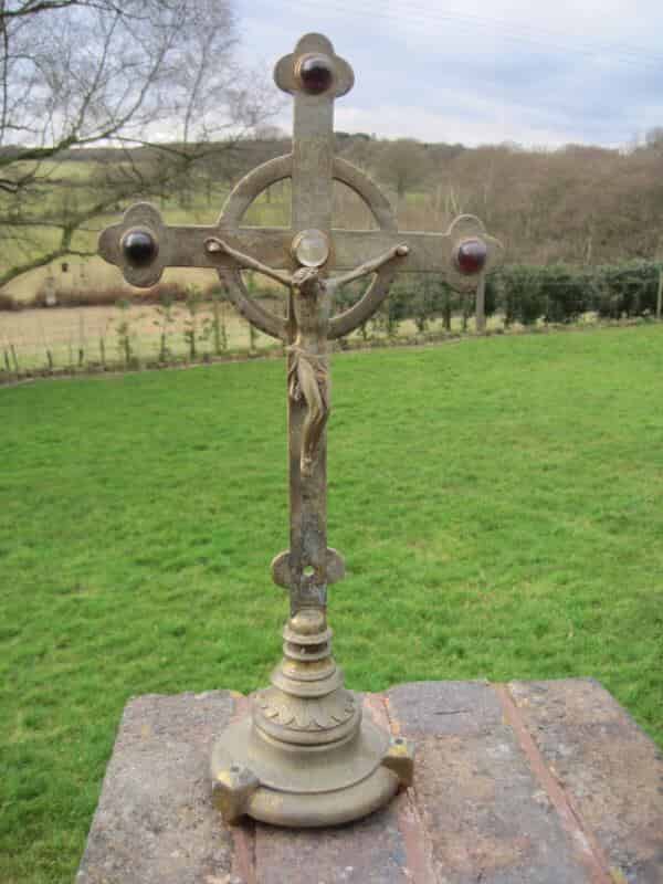 GE Street Victorian Altar Crucifix