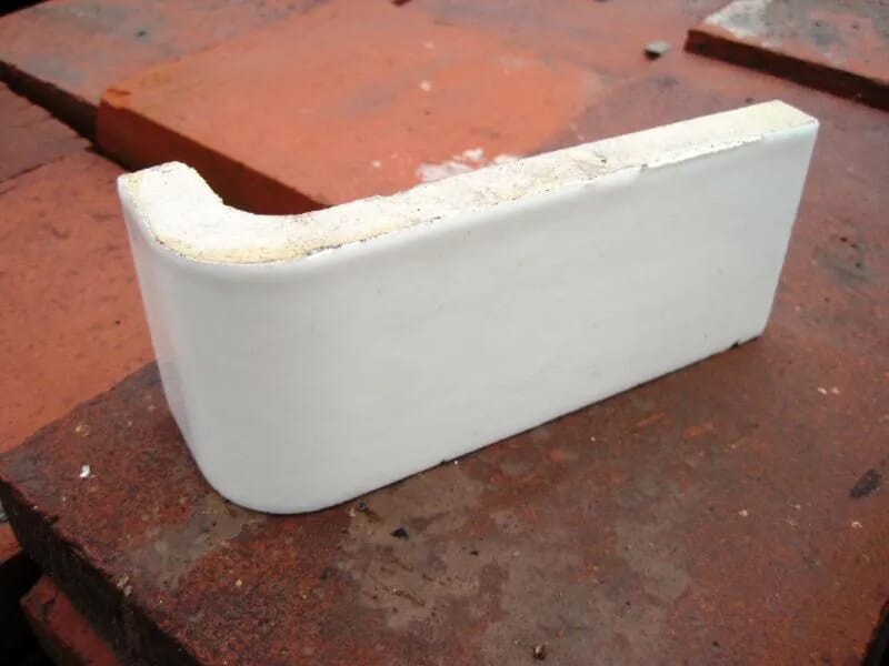 85 Kitchen or Butchers Shop Ceramic Corner Wall Tiles - 5227