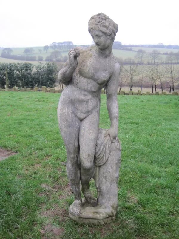 Antique Garden Statue - Venus - 4759