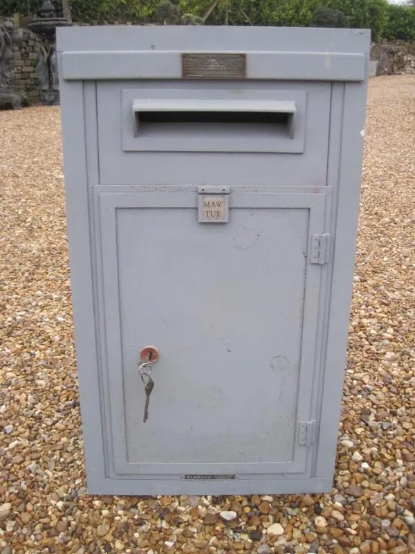 Rare Wall Mounted Public Building Post Box - 4990