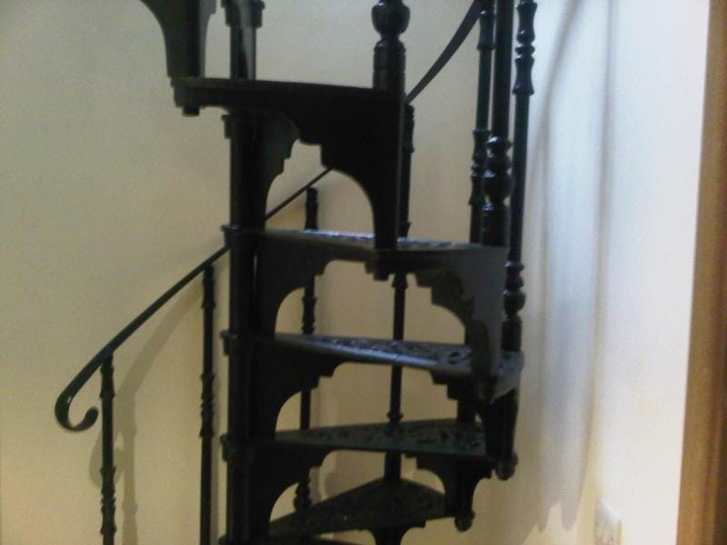 Reclaimed Cast Metal Spiral Staircase with square top plate - 5377