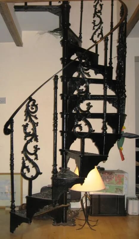Reclaimed Cast Iron Spiral Staircase with top plate - 5356