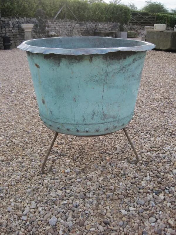 Victorian Antique Copper Garden Plant Pot on stand - 5448
