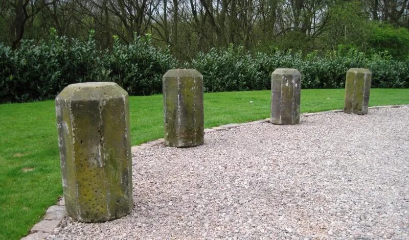 Set of 4 Antique Stone Garden Plinths - 5253