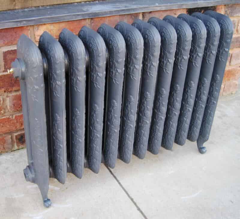 Cast Iron Daisy Radiator - 595 Tall x 792 Long