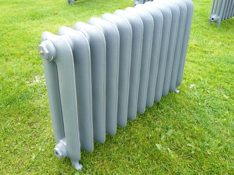Primer Finish Cast Iron Duchess Carron Radiator - duc590/12pf