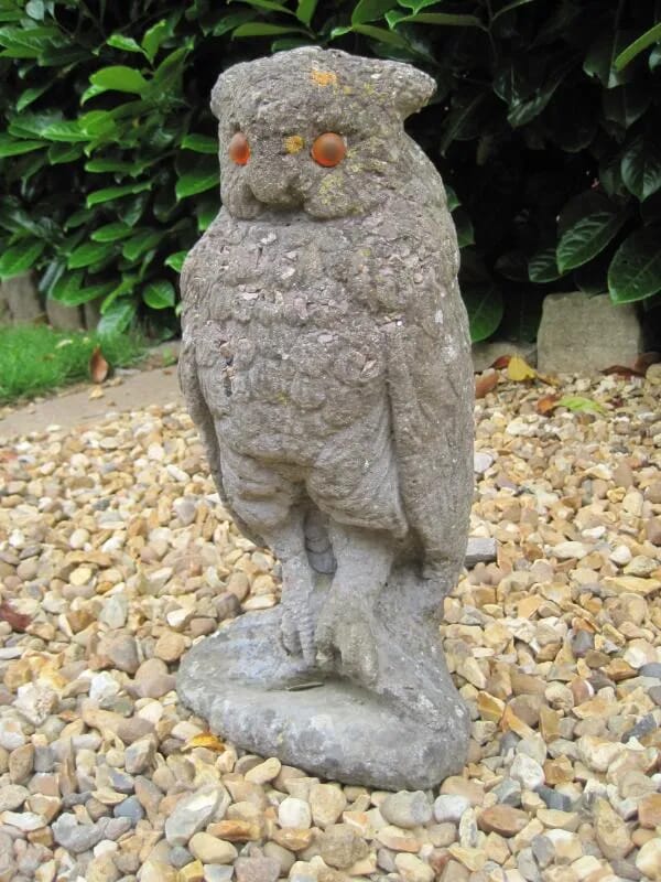 Decorative Garden Stone Owl - 5594