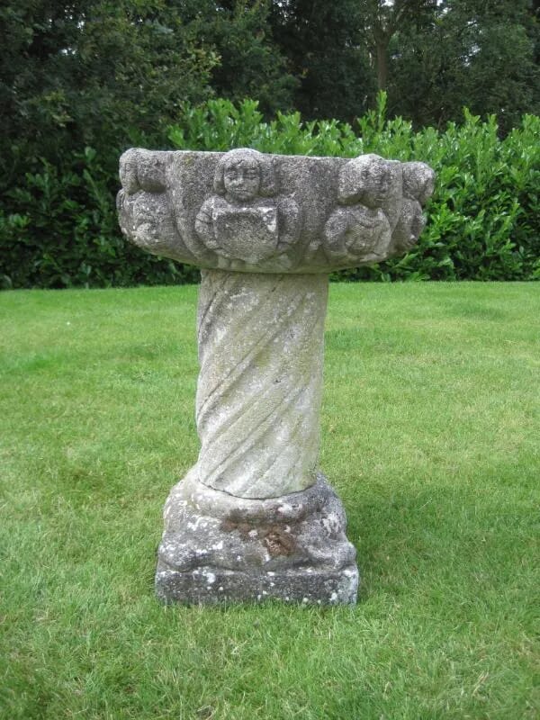 Vintage Outdoor Garden Bird Bath or Planter - 5651