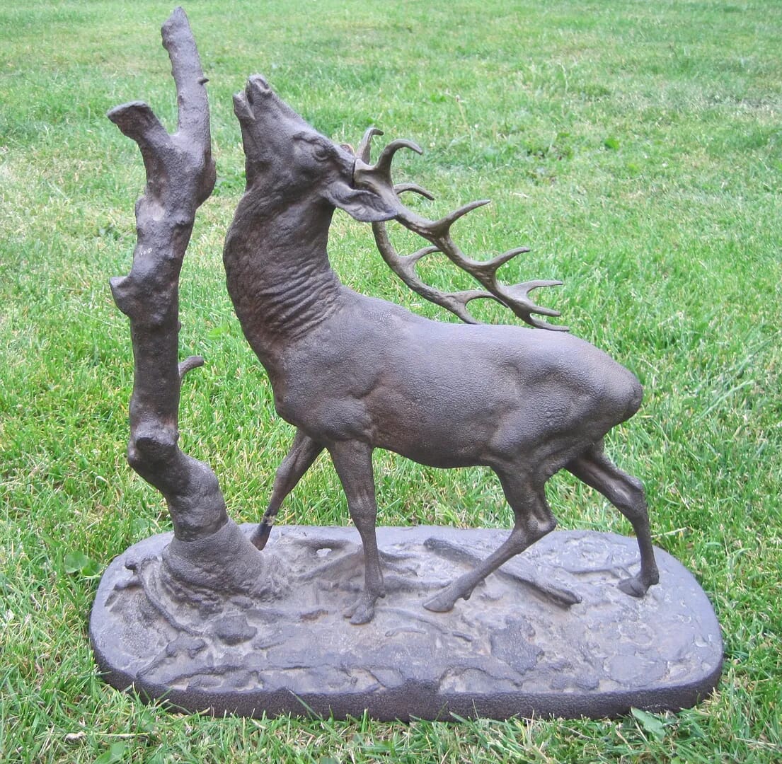Cast Iron Coalbrookdale Browsing Stag - 5463