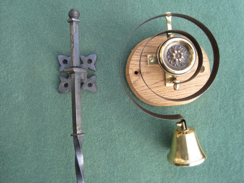Black Lichfield Butlers Bell Pull and Bell with Flower - bplibbpinbf