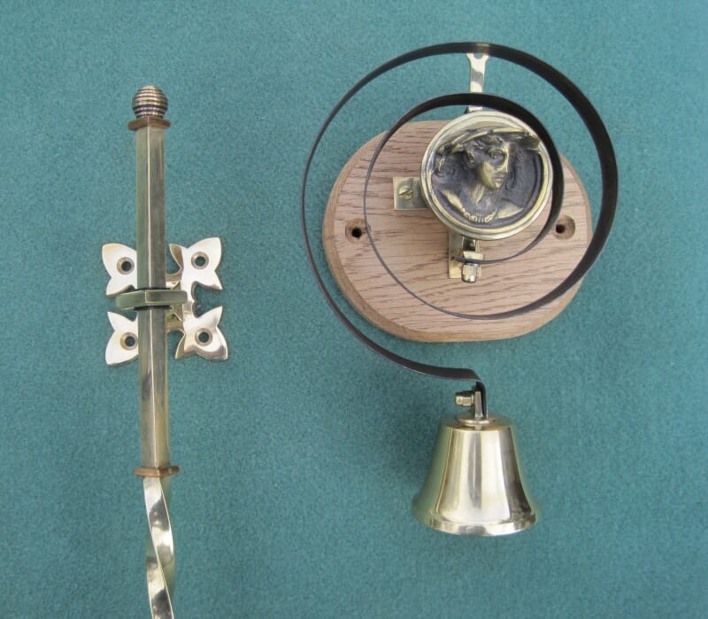 Lichfield Butlers Door Bell Pull and Bell with Lady - bpliabbpinb