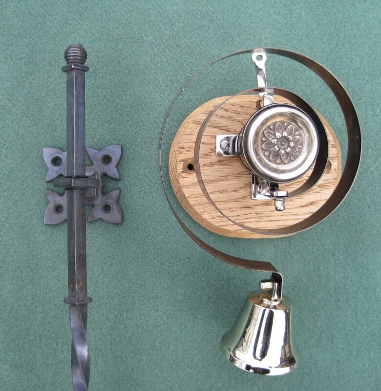 Lichfield Black Butlers Bell Pull and Bell with Flower - bplibbbpinnf