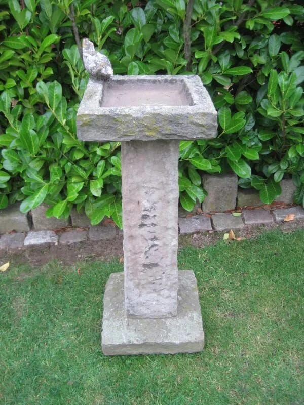 Large Vintage Garden Bird Bath - 5731