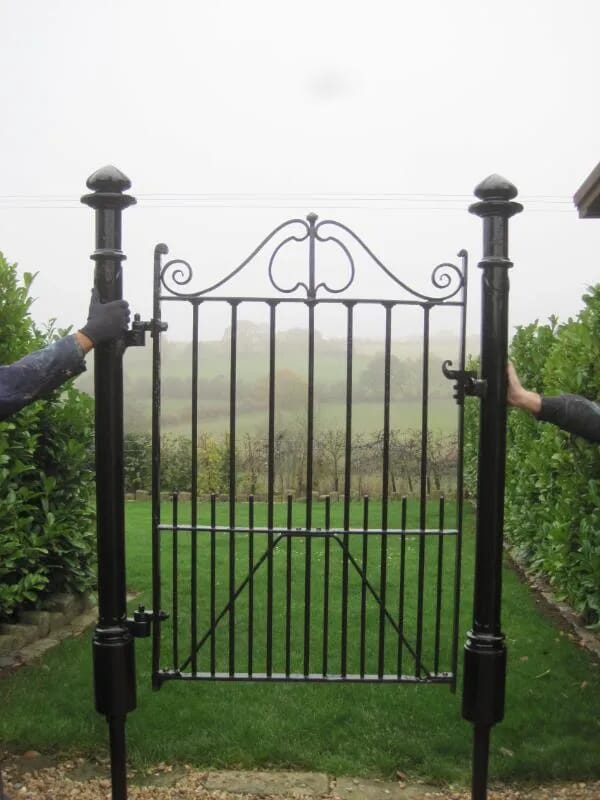 Arts and Crafts Pedestrian Gate With Posts - 5775