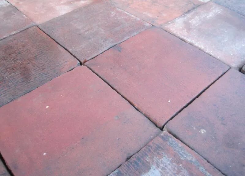 Pallet of 564 Victorian Quarry Floor Tiles - 5844