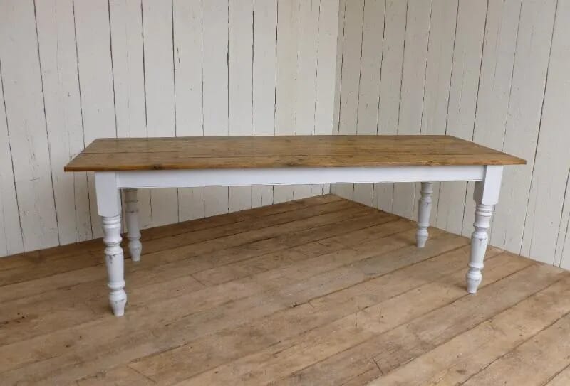 Turned Leg Farmhouse Style Kitchen Pine Table - 5405