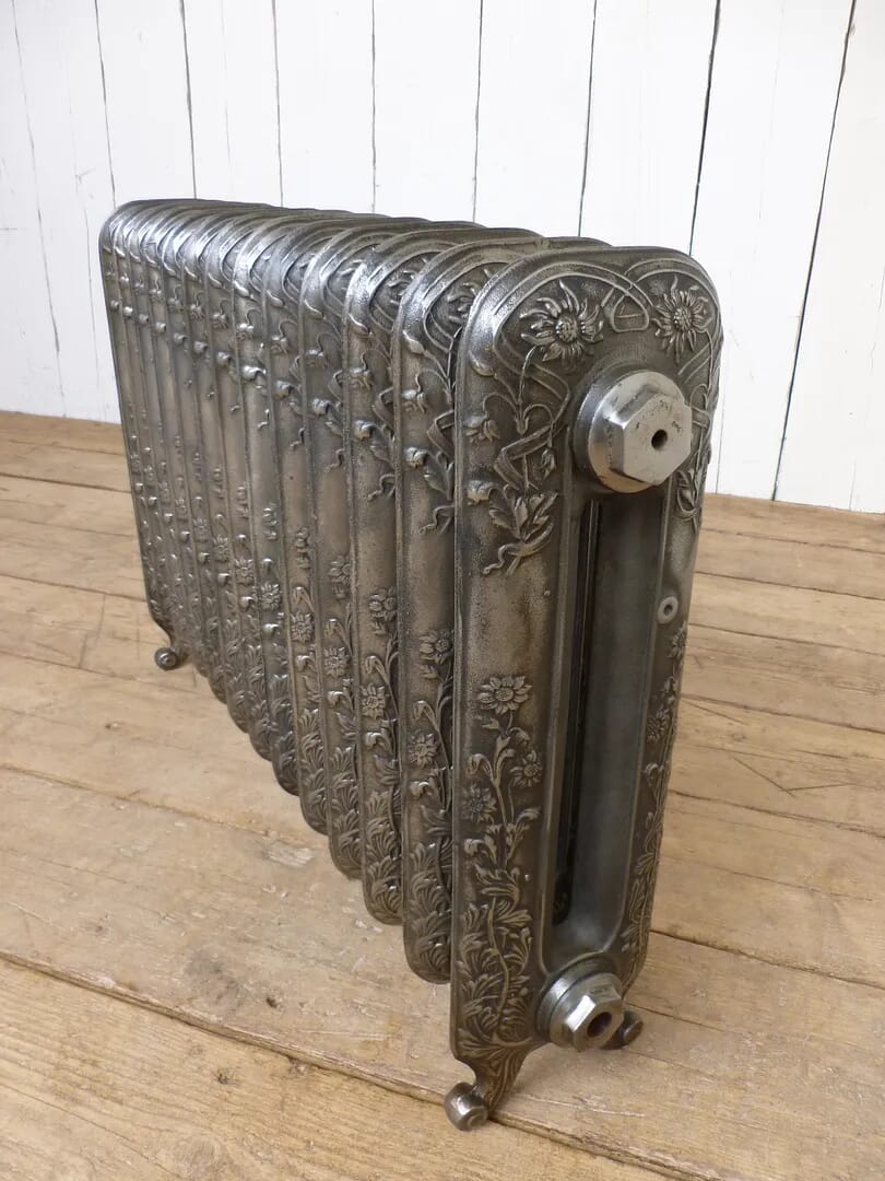 Daisy 2 Column Hand Burnished Radiator - Dai595/13hb