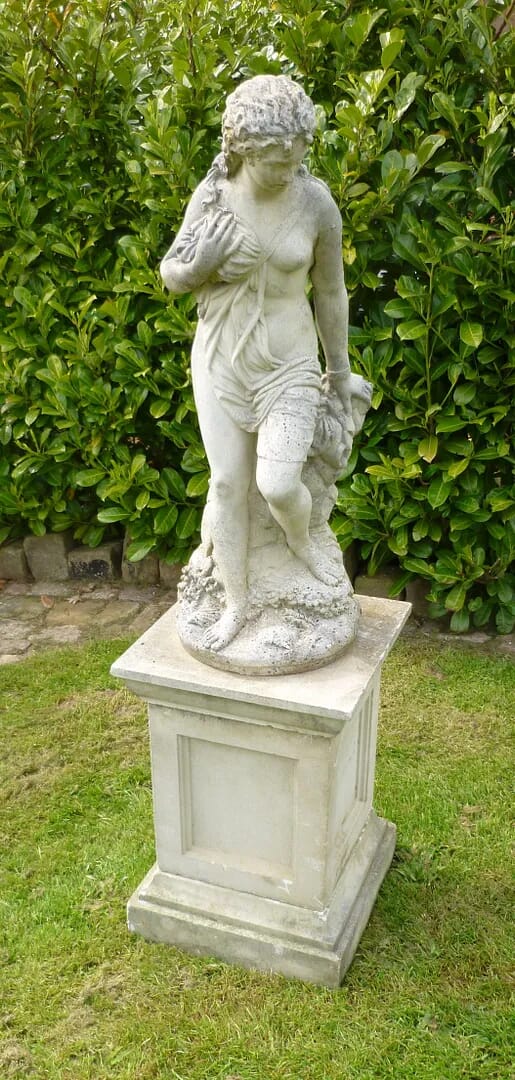 Vintage Garden Statue on a Plinth - 6122