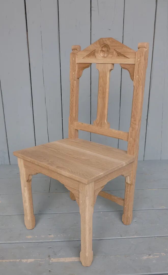 Worcester Cathedral Antique Gothic Oak Chair - unwaxed - vworc2