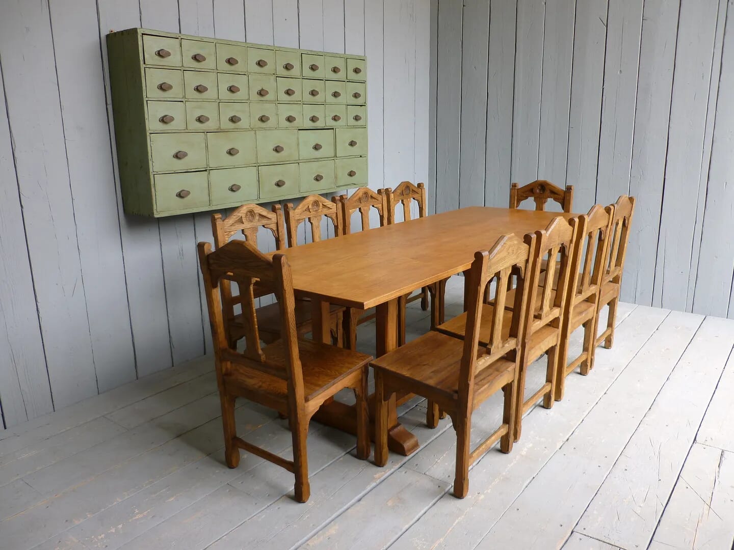 Set of 8 Worcester Cathedral Oak Chairs and Oak Table - vworc8t