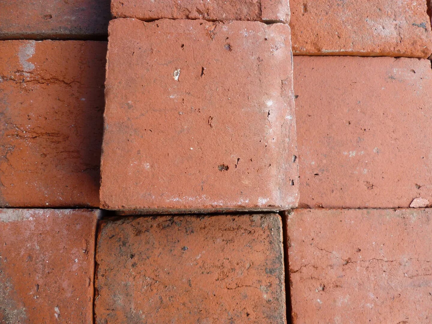 Pallet of 135 Victorian Quarry Floor Tiles - 6245