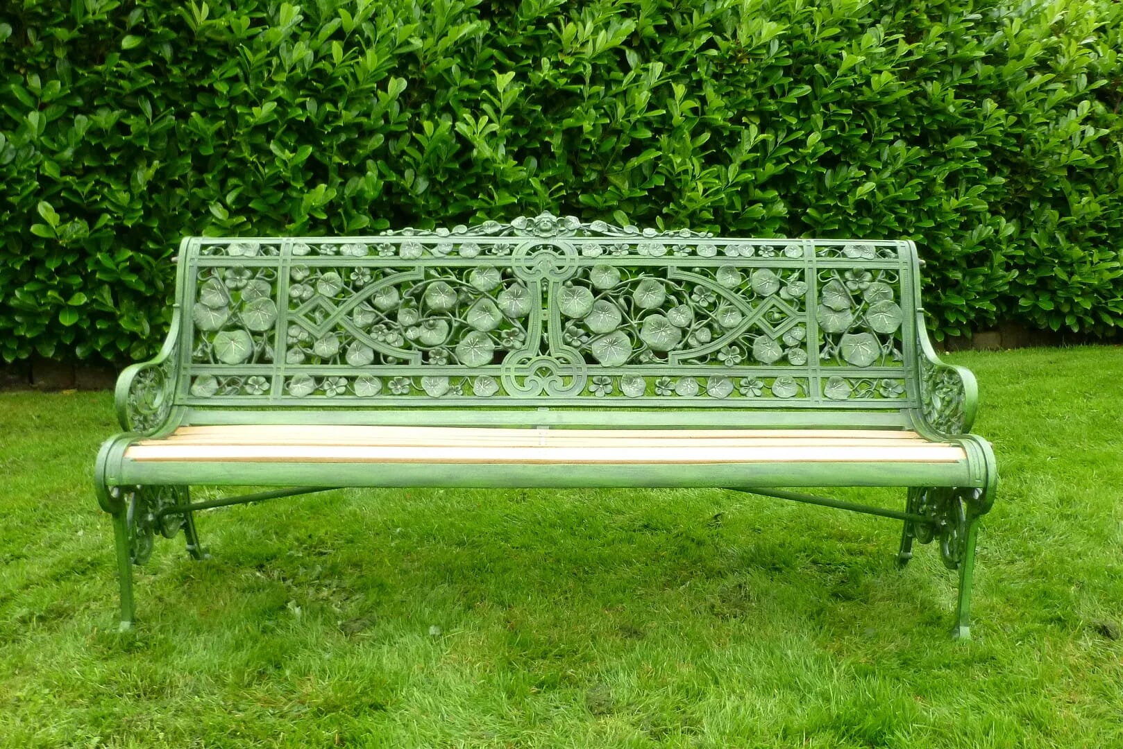 Old Coalbrookdale Cast Iron Nasturtium Pattern Garden Bench - 5083
