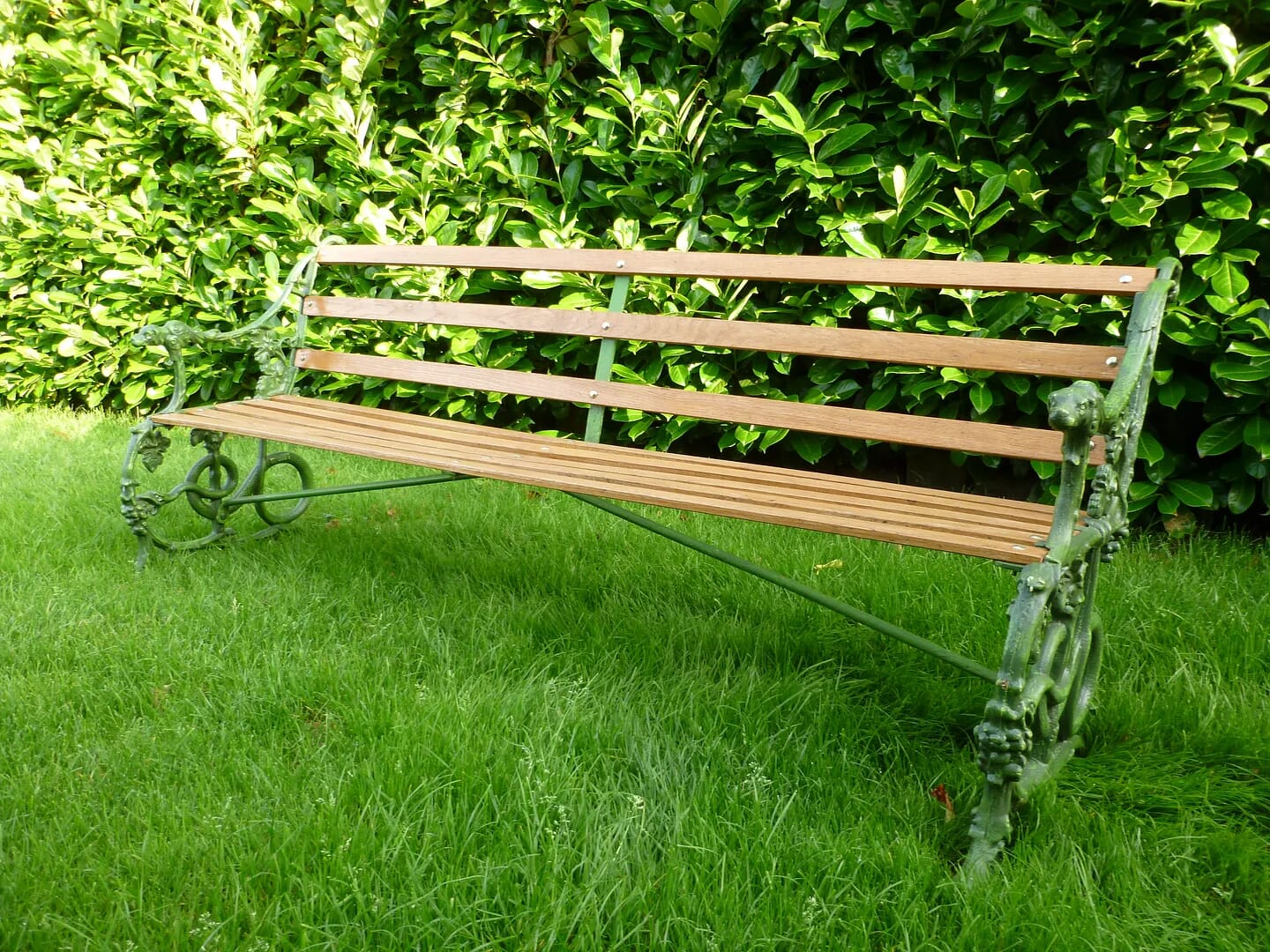 Serpant and Grape Pattern Coalbrookdale Garden Bench - 4448