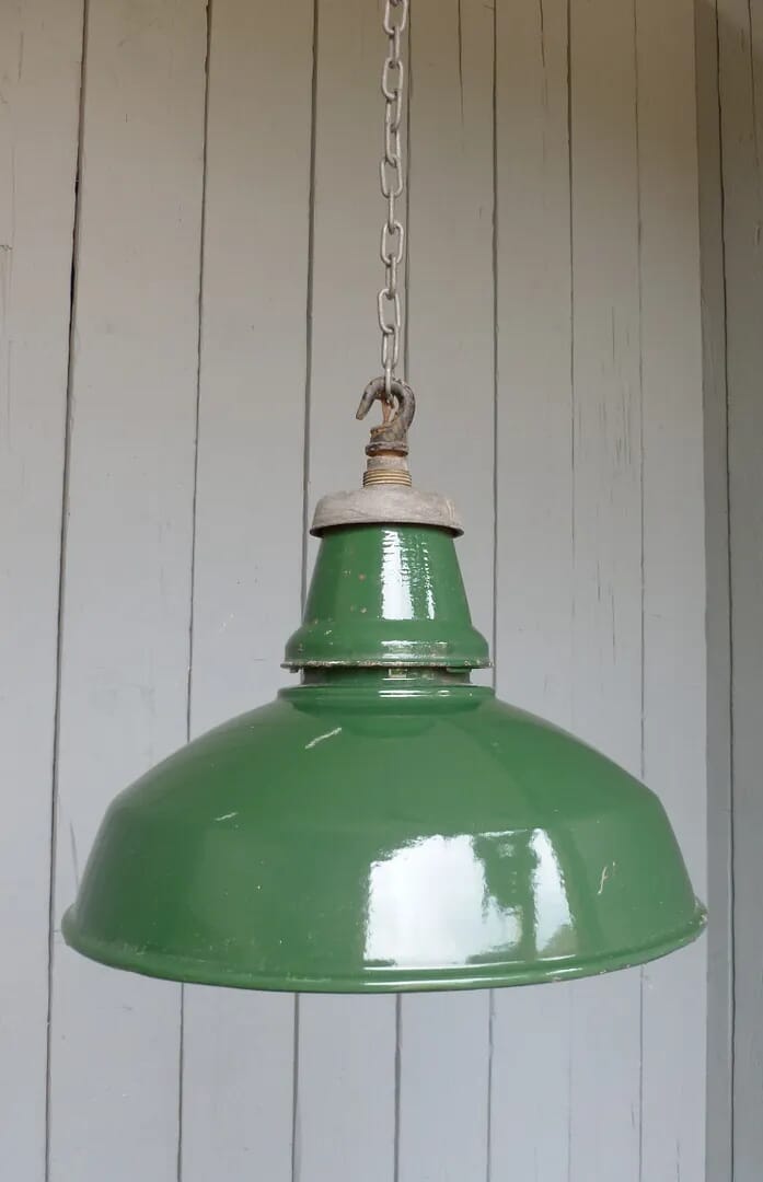 Enamelled Warehouse Light Fitting - 6275