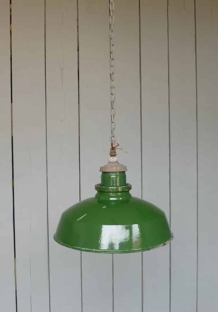 Enamelled Warehouse Light Fitting
