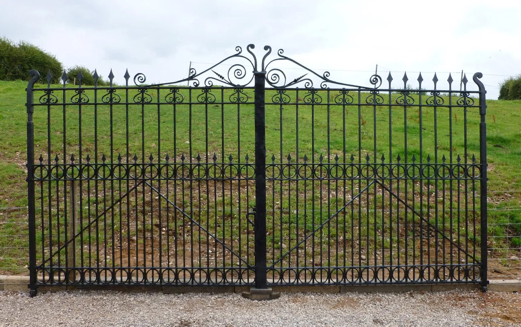 Pair of Excellent Large Antique Reclaimed Gates - 5563