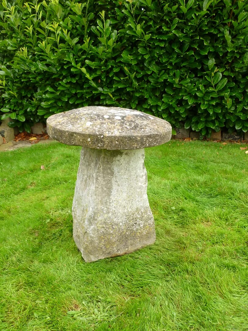 Reclaimed Original Garden Staddle Stone - 6286