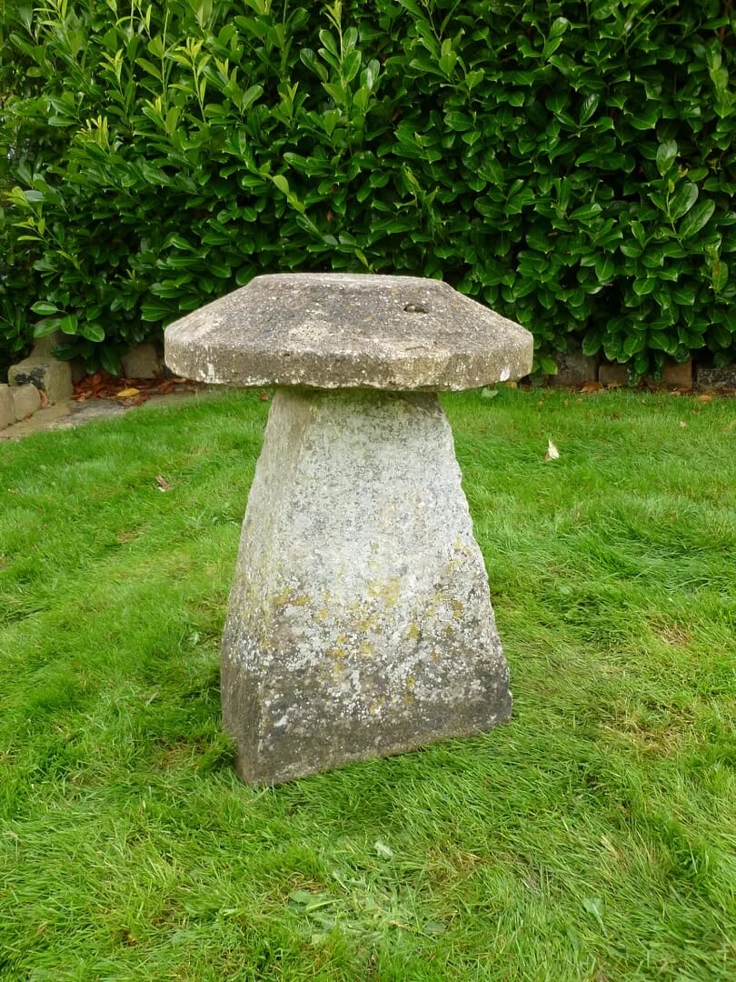 Salvaged Old Garden Staddle Stone - 6294