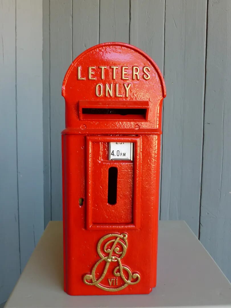 Original Letters Only Pole Mounted Post Box - 6081
