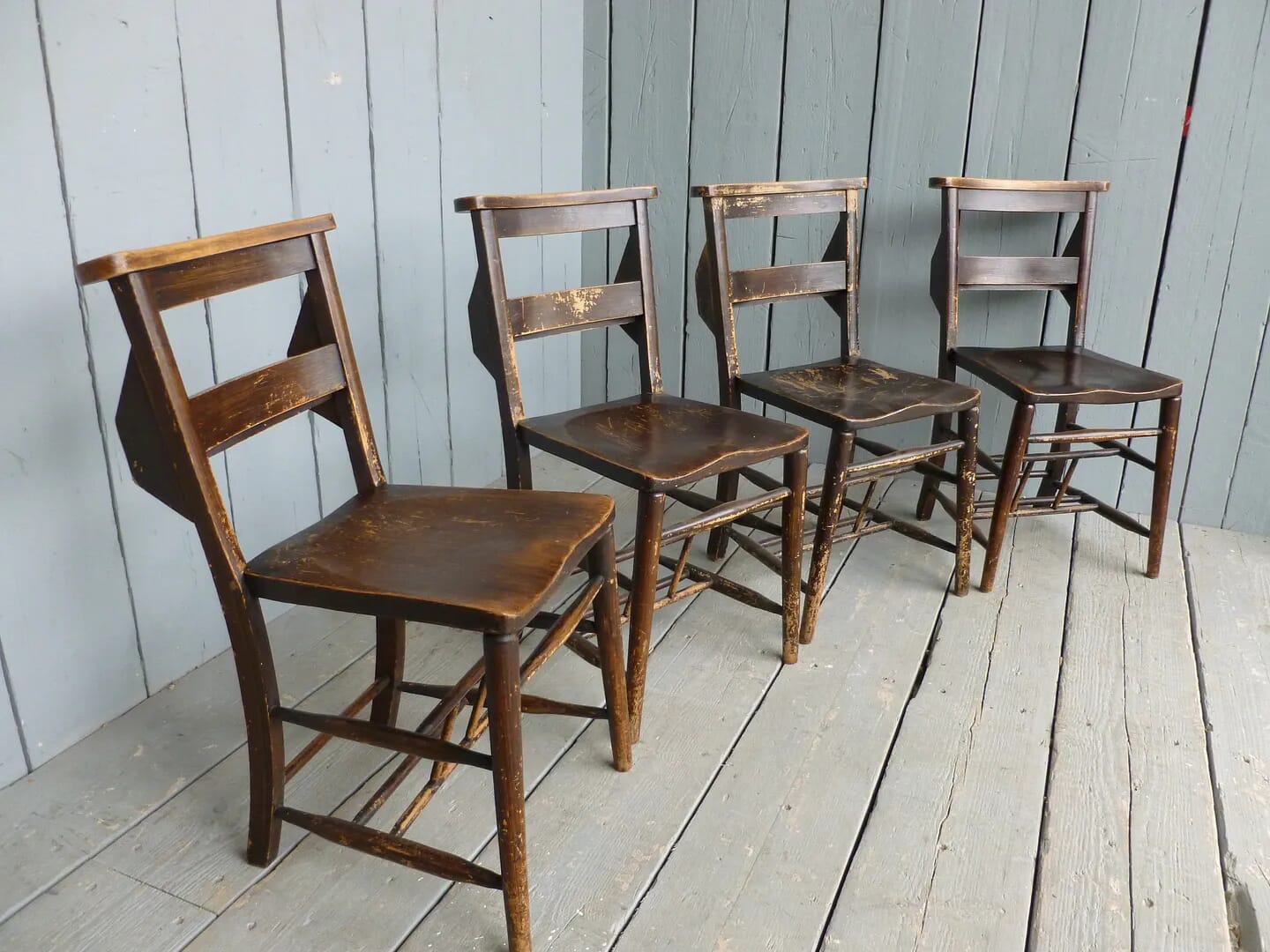 Set of 4 Antique Kitchen Restaurant or Dining Chairs - 6391