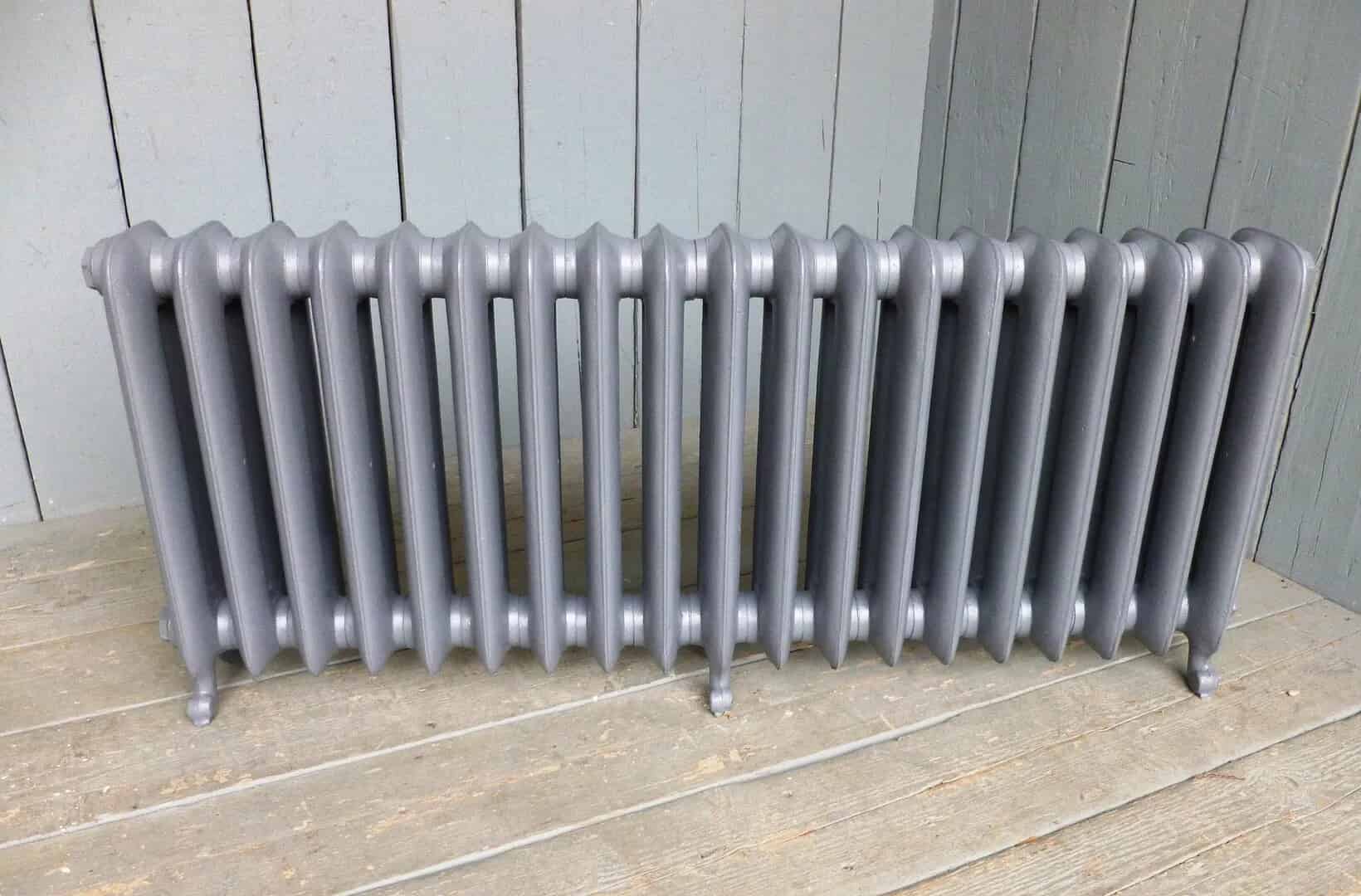 Cast Iron Duchess Radiator - 19 Sections - 590mm Tall x 1349mm Long