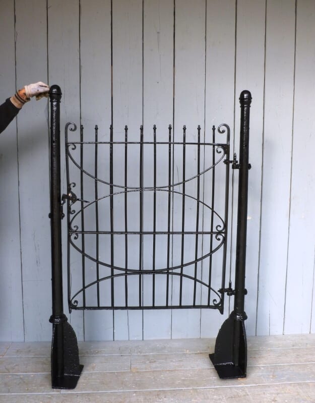 Arts and Crafts Pedestrian Gate With Pair of Posts - 6329
