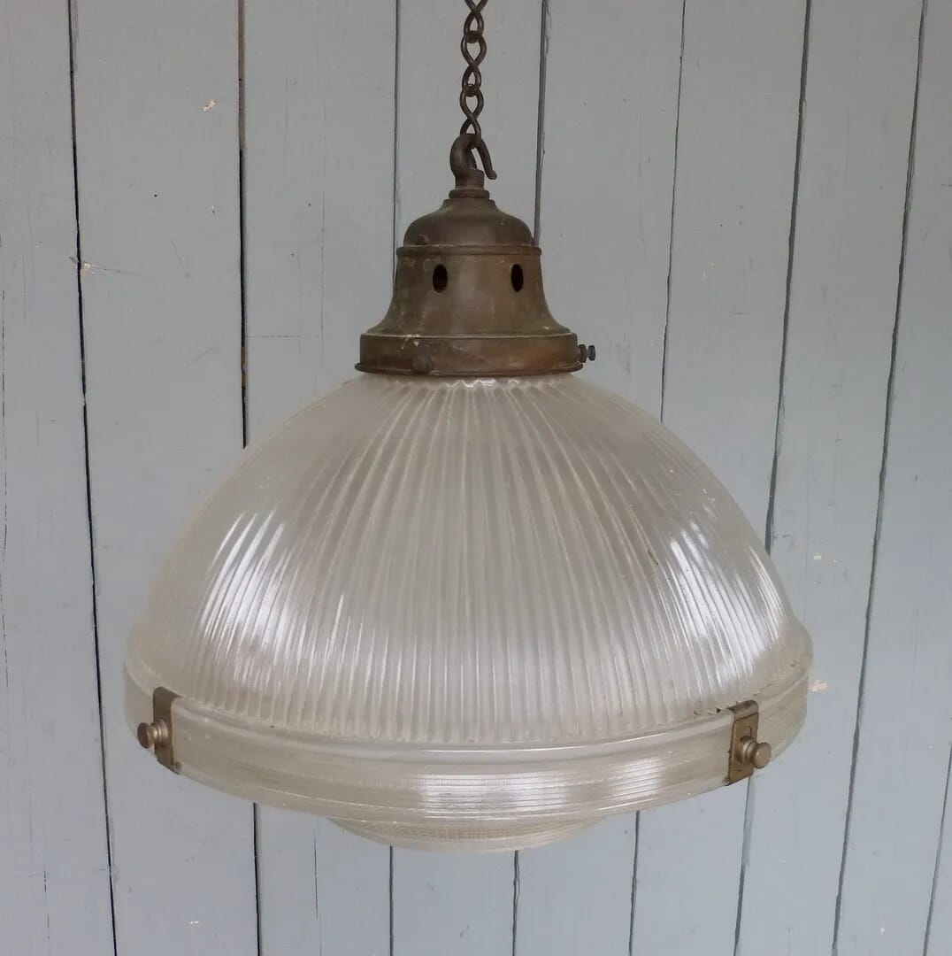 Antique Glass Globe Ceiling Light Fitting - 6467