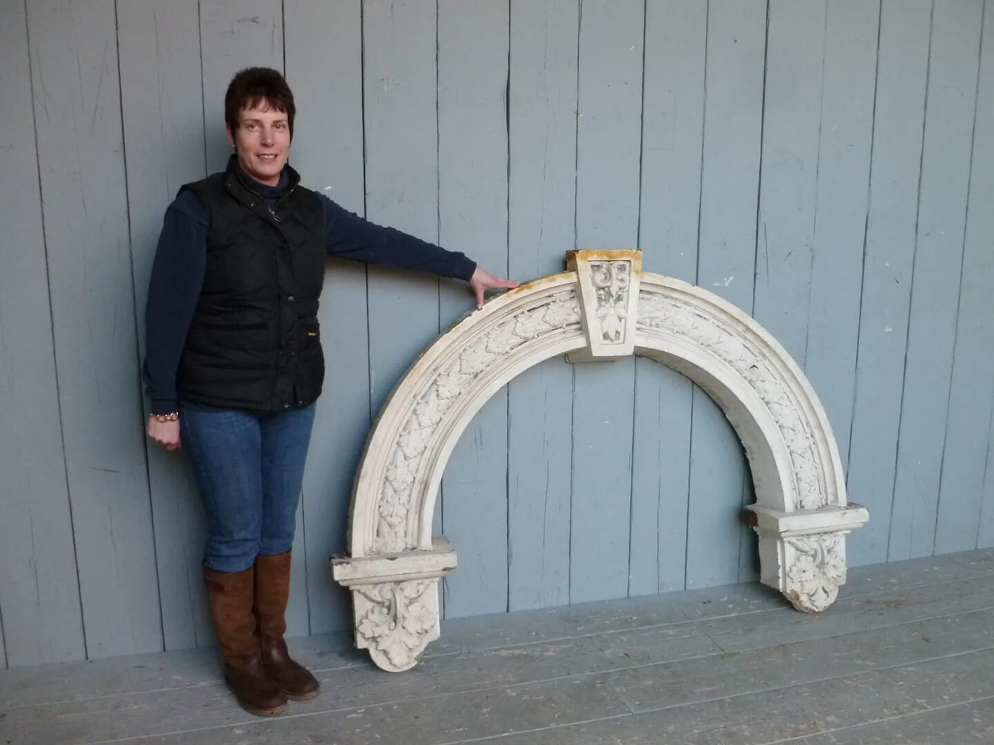 Magnificient Antique Arched Cast Iron Overdoor - 6532