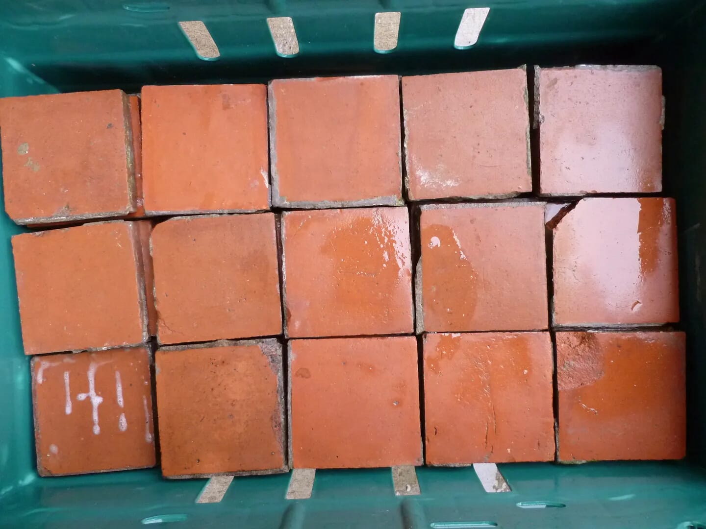 Pallet of 90 Victorian Quarry Floor Tiles - 6541