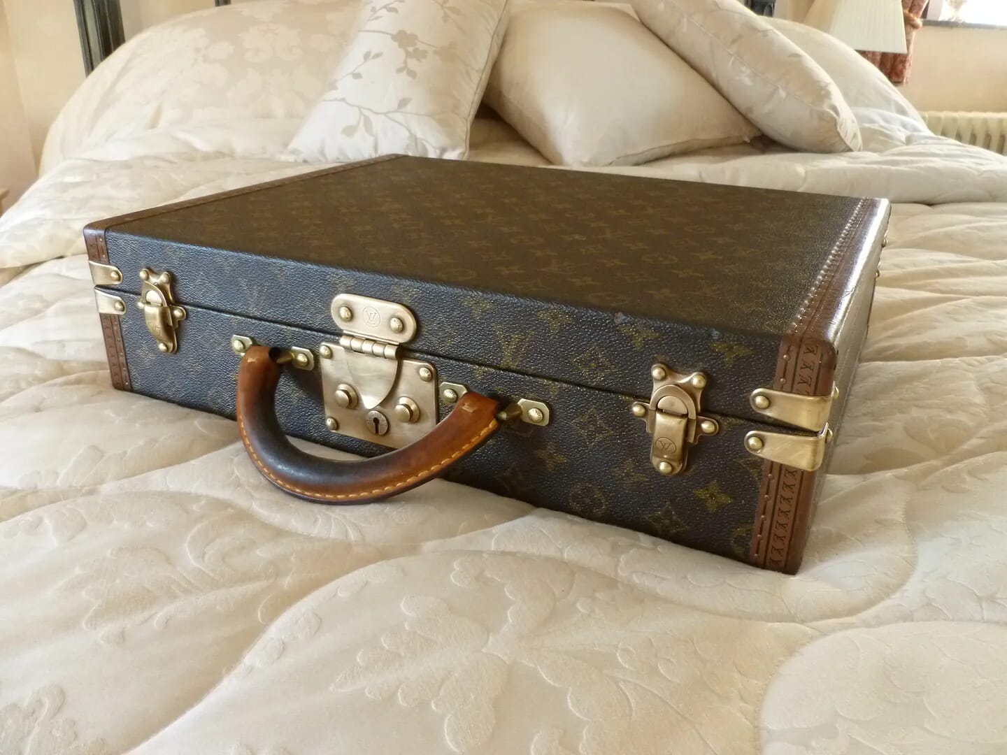 Louis Vuitton Briefcase - 6573
