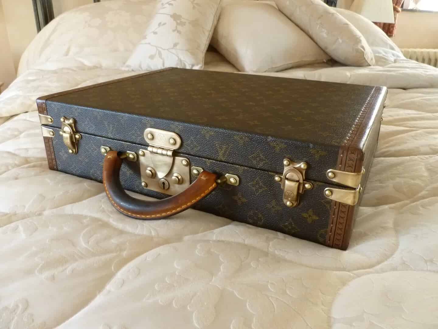 Excellent Original Louis Vuitton briefcase